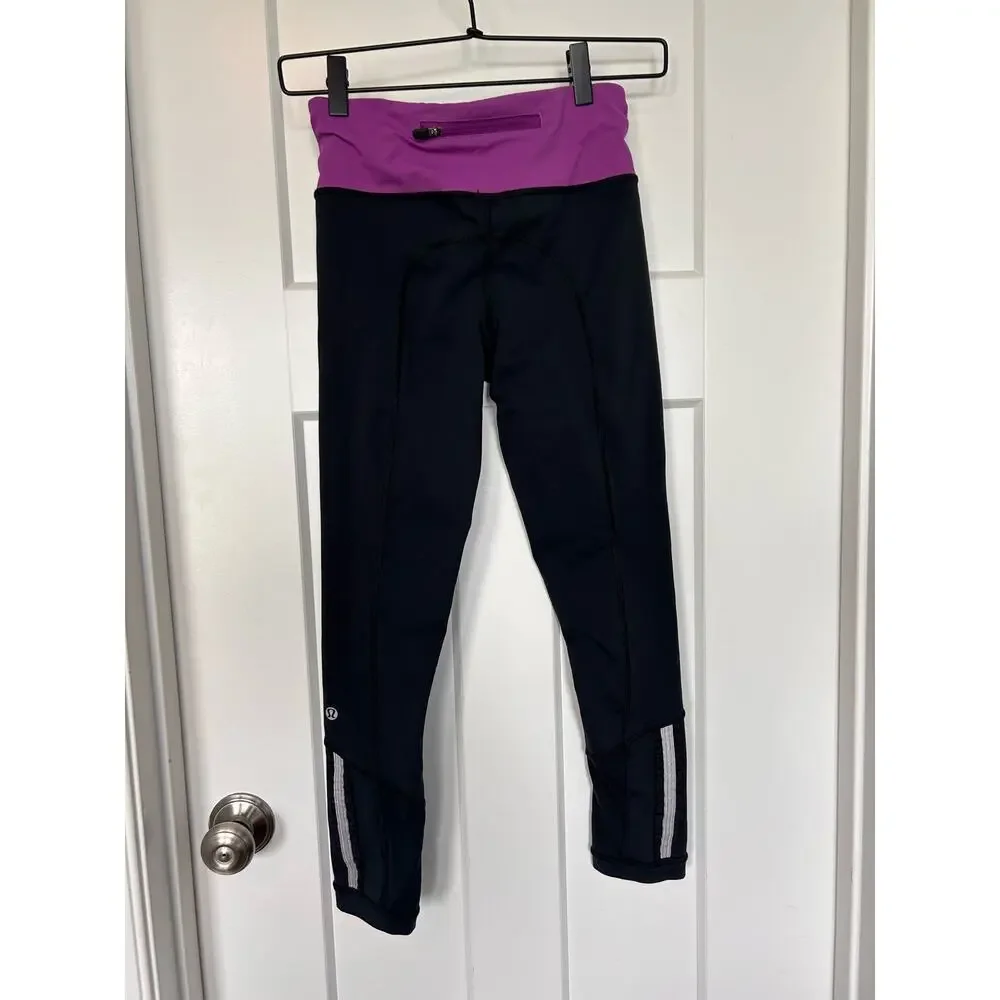 Lululemon Women's Yoga Cropped Leggings‎ Scratch Activewear Black Purple Size 4